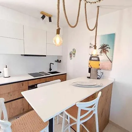 Apartment Flower Beach Playa La Concha Sea View